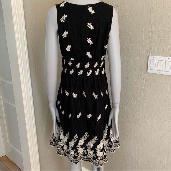 KAREN KANE Embroidered Floral Sleeveless Dress Cotton Black & Creme - Picture 8 of 16
